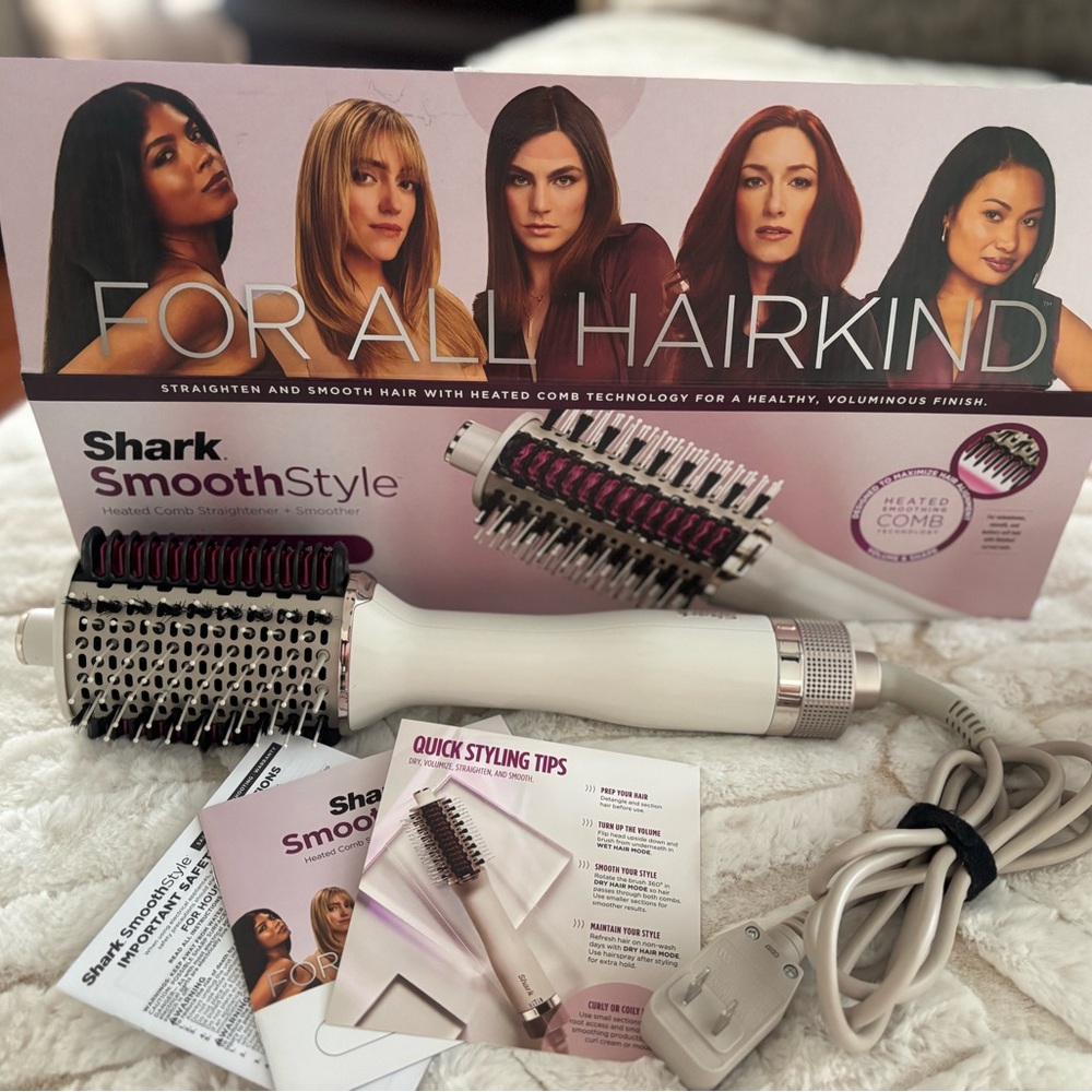 Shark Smooth Style Heated Comb and Blow Dryer Brush